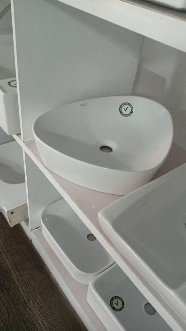Victorian plumbing layon basin